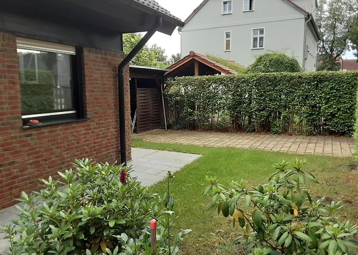 Oase Im Grünen Pad1 * Neuenhagen bei Berlin